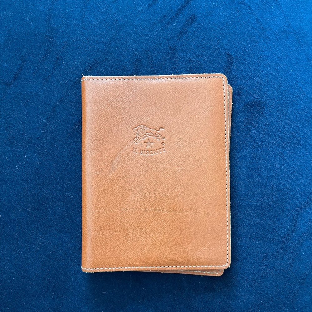 I’m Bisonte Passport Holder